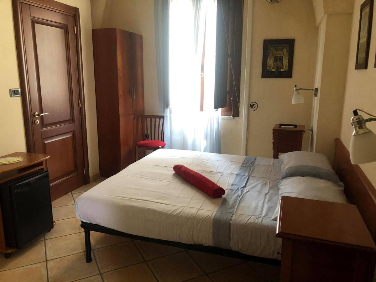 Mini Hotel Peperoncino Palace 2 Racale Ngoại thất bức ảnh